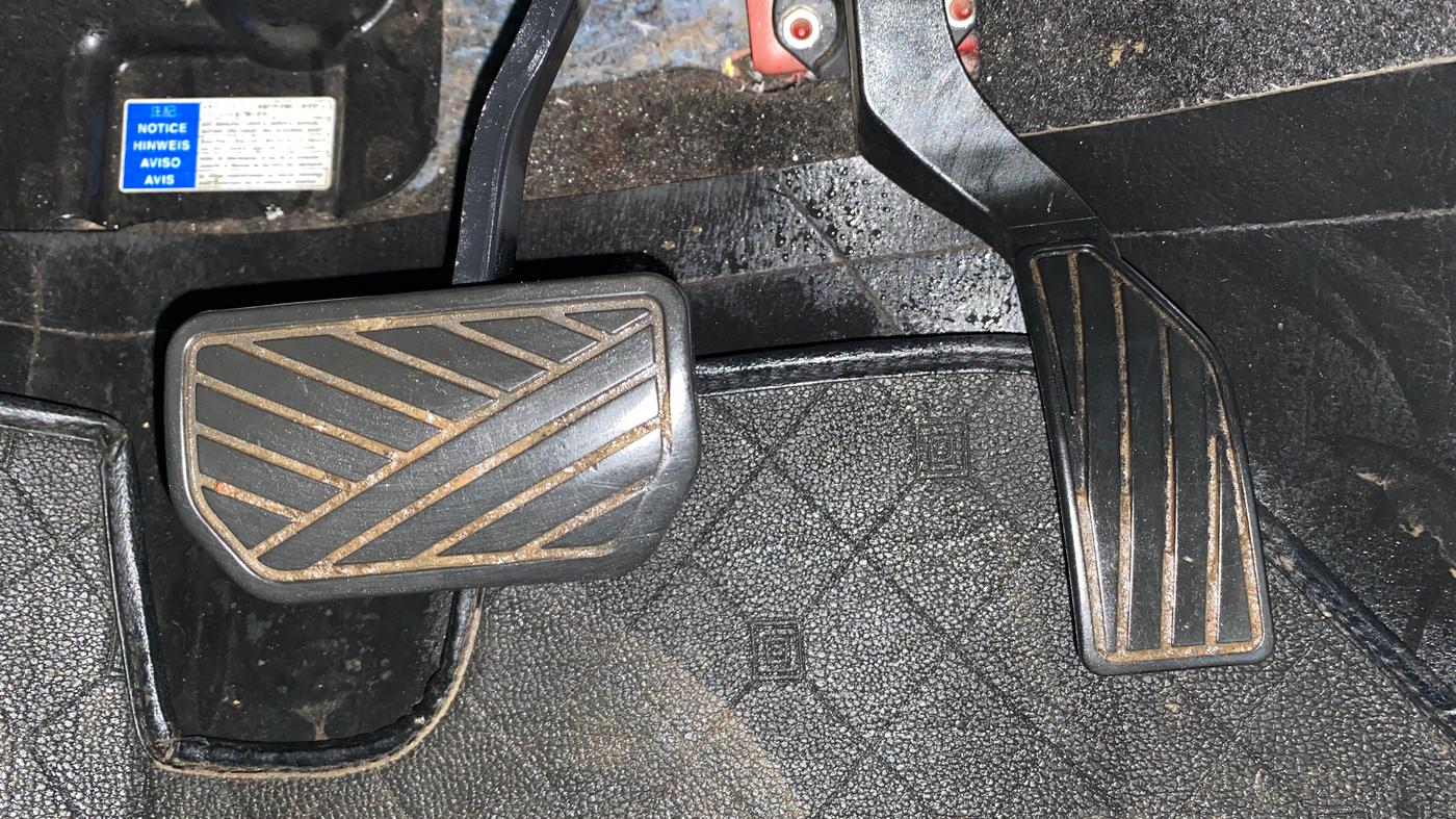 2021 Maruti Vitara Brezza VXI AT SHVS, Petrol, Automatic, 65,953 km, Pedals
