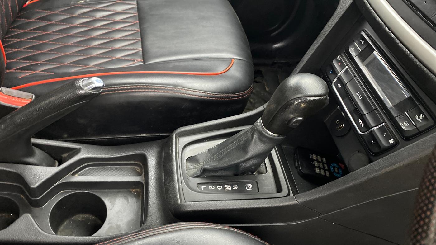 2021 Maruti Vitara Brezza VXI AT SHVS, Petrol, Automatic, 65,953 km, Gear Lever