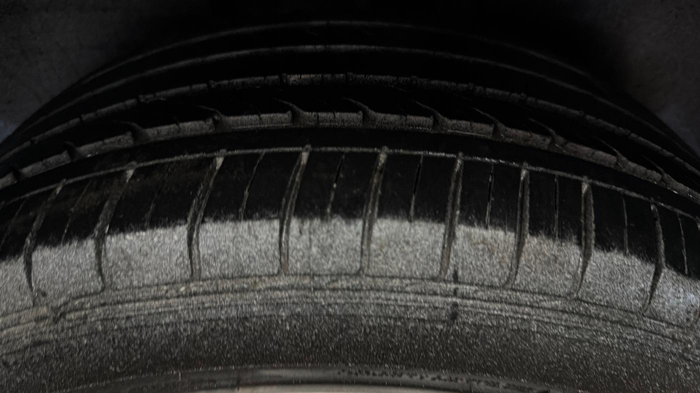 2021 Tata ALTROZ XM PLUS PETROL, Petrol, Manual, 51,469 km, Left Rear Tyre Tread