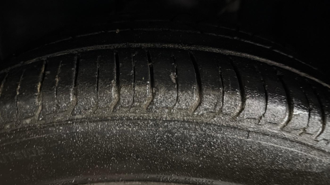 2021 Tata ALTROZ XM PLUS PETROL, Petrol, Manual, 51,469 km, Left Front Tyre Tread
