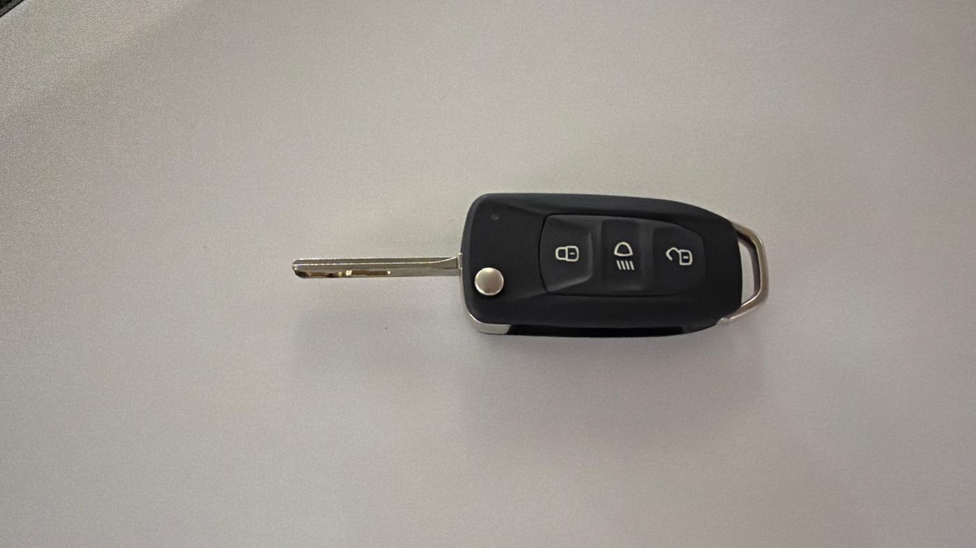 2021 Tata ALTROZ XM PLUS PETROL, Petrol, Manual, 51,469 km, Key Close Up