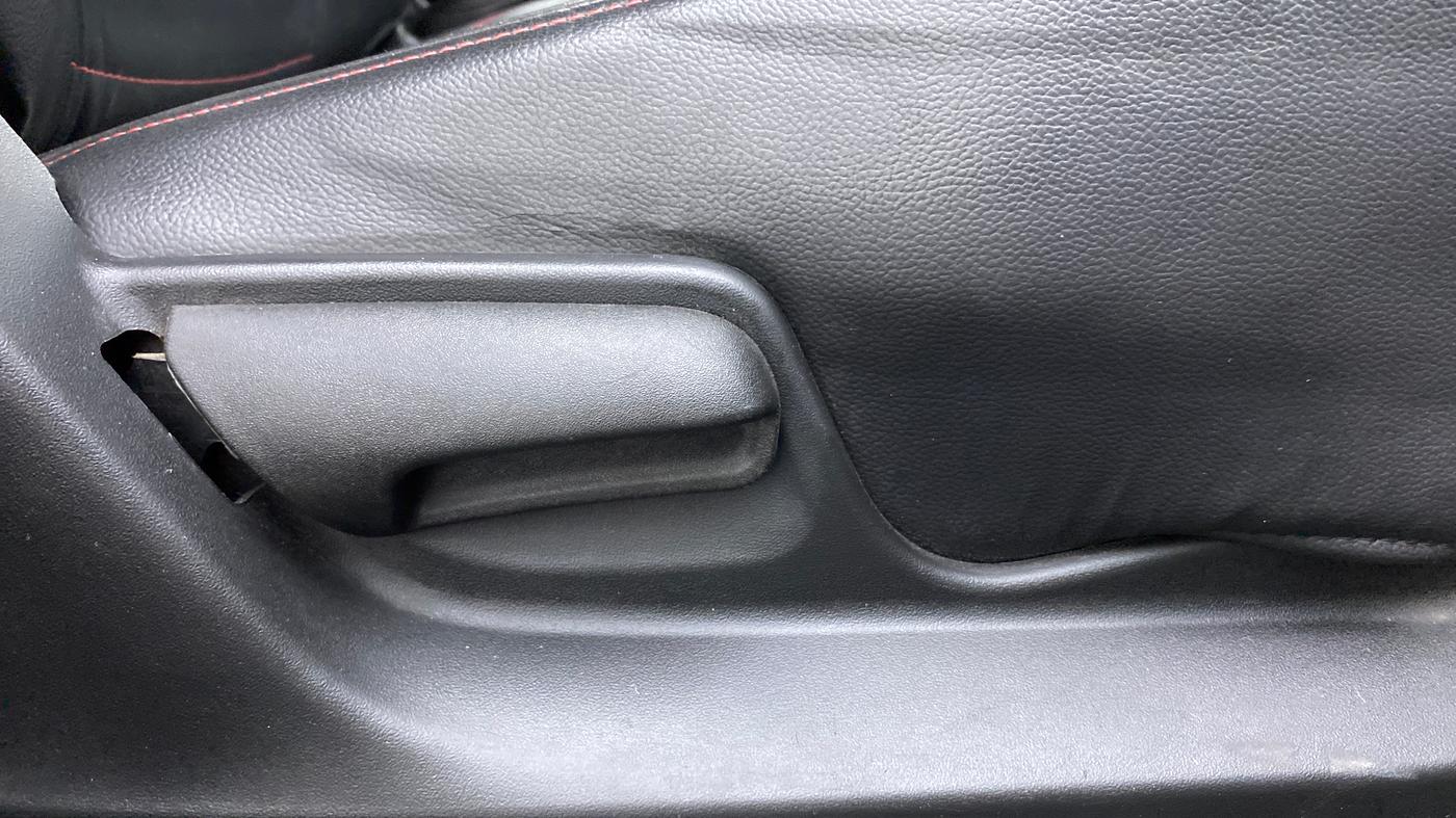 2012 Maruti Swift VXI, Petrol, Manual, 71,115 km, Driver Side Adjustment Panel