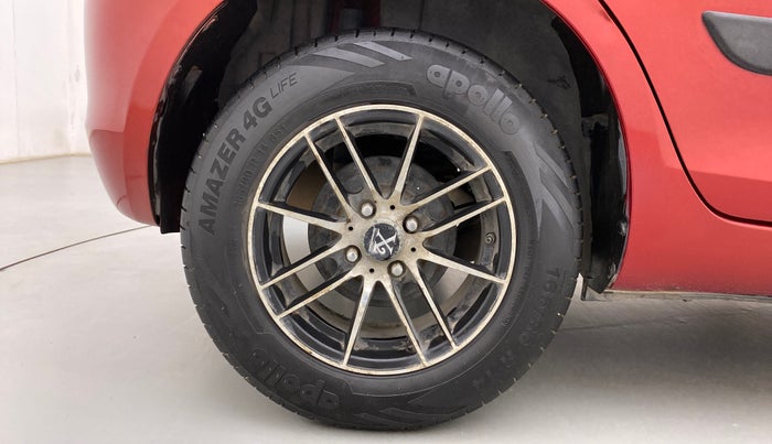 2012 Maruti Swift VXI, Petrol, Manual, 71,115 km, Right Rear Wheel