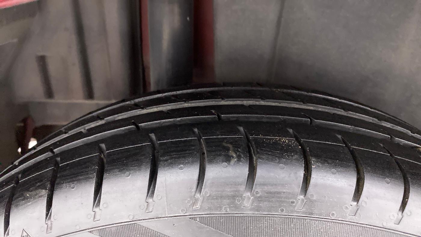 2012 Maruti Swift VXI, Petrol, Manual, 71,115 km, Right Rear Tyre Tread