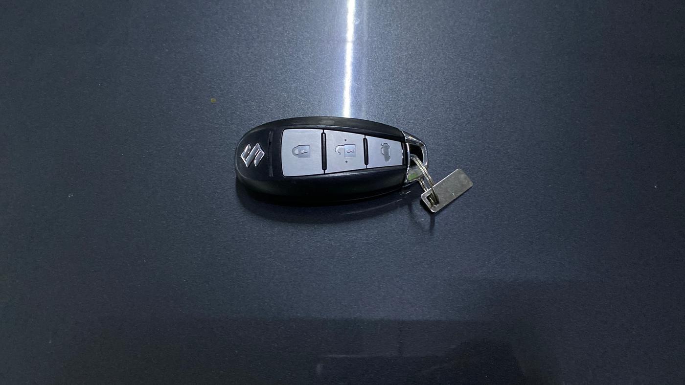 2023 Maruti Ciaz ZETA 1.5 SHVS MT PETROL, Petrol, Manual, 90,512 km, Key Close Up