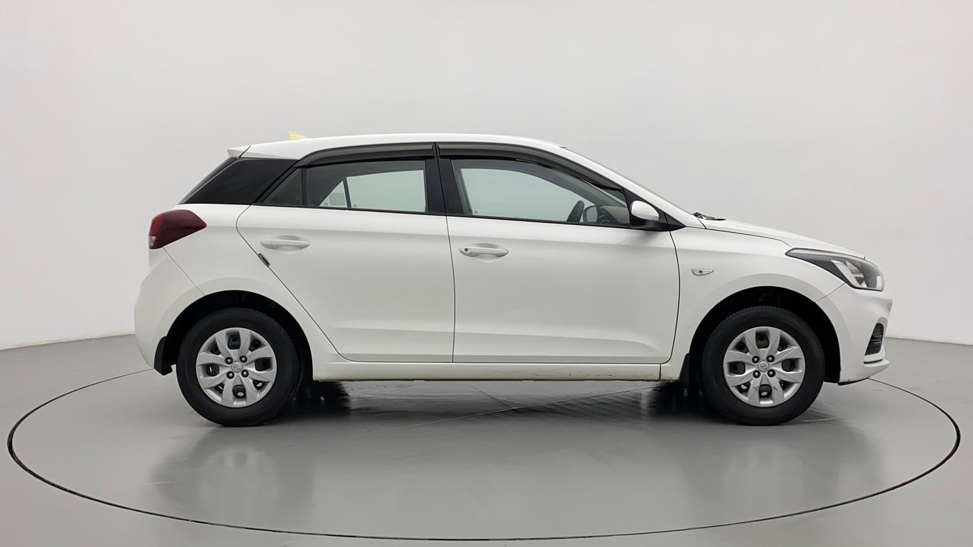 2018 Hyundai Elite i20 MAGNA EXECUTIVE 1.2, CNG, Manual, 1,01,649 km, Right Side View