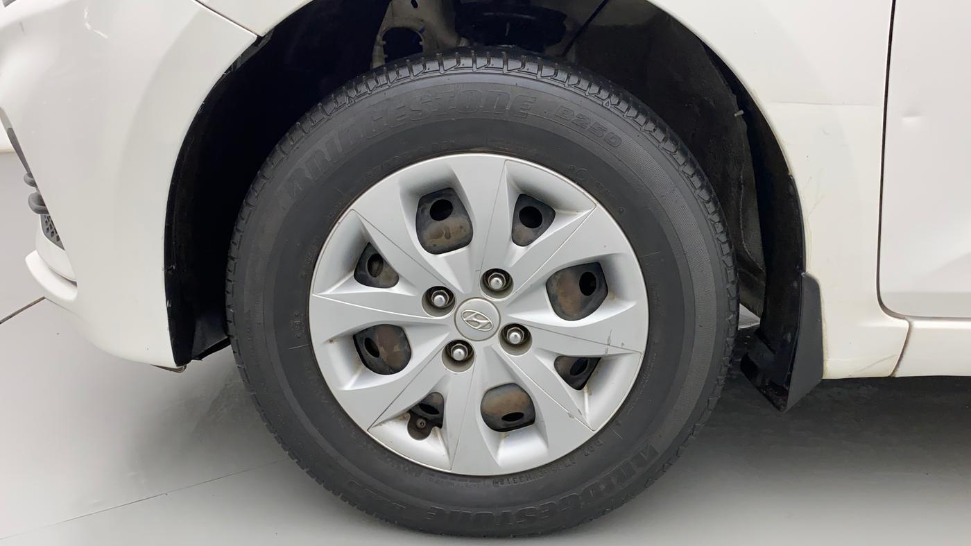 2018 Hyundai Elite i20 MAGNA EXECUTIVE 1.2, CNG, Manual, 1,01,649 km, Left Front Wheel