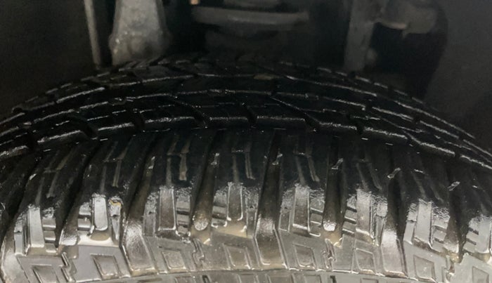 2019 Mahindra MARAZZO M6 7 STR, Diesel, Manual, 1,12,051 km, Right Front Tyre Tread