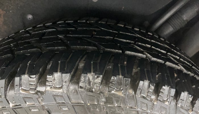 2019 Mahindra MARAZZO M6 7 STR, Diesel, Manual, 1,12,051 km, Left Rear Tyre Tread