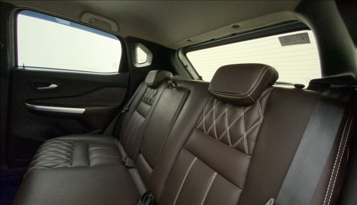 2022 Nissan MAGNITE XV PREMIUM TURBO, Petrol, Manual, 40,542 km, Right Side Rear Door Cabin