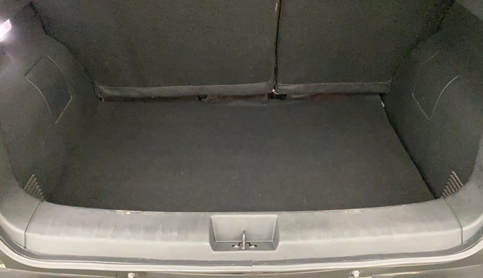 2022 Nissan MAGNITE XV PREMIUM TURBO, Petrol, Manual, 40,542 km, Boot Inside