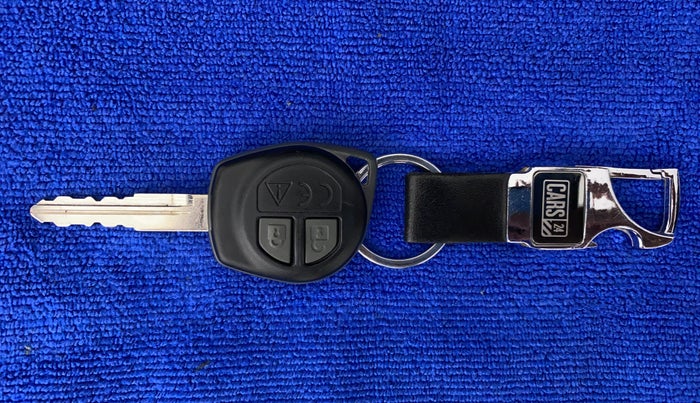 2021 Maruti Swift VXI, Petrol, Manual, 32,599 km, Key Close Up