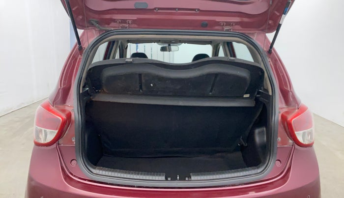 2015 Hyundai Grand i10 SPORTZ 1.2 KAPPA VTVT, Petrol, Manual, 81,282 km, Boot Inside