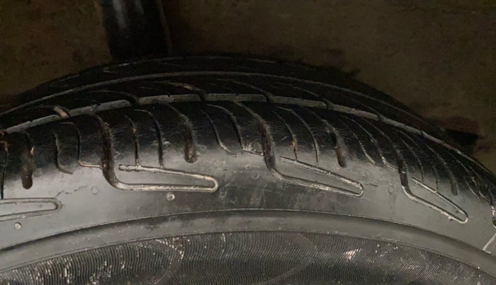 2015 Hyundai Grand i10 SPORTZ 1.2 KAPPA VTVT, Petrol, Manual, 81,282 km, Right Rear Tyre Tread