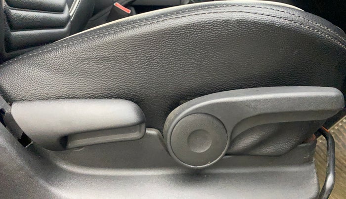 2018 Maruti Vitara Brezza ZDI, Diesel, Manual, 13,281 km, Driver Side Adjustment Panel