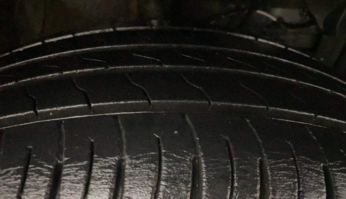 2018 Maruti Vitara Brezza ZDI, Diesel, Manual, 13,281 km, Right Front Tyre Tread