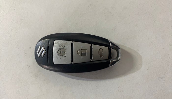 2018 Maruti Ciaz ZETA 1.4  MT PETROL, Petrol, Manual, 67,235 km, Key Close Up