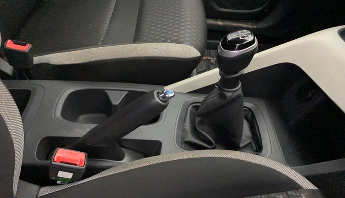 2021 Nissan MAGNITE XE, Petrol, Manual, 27,576 km, Gear Lever