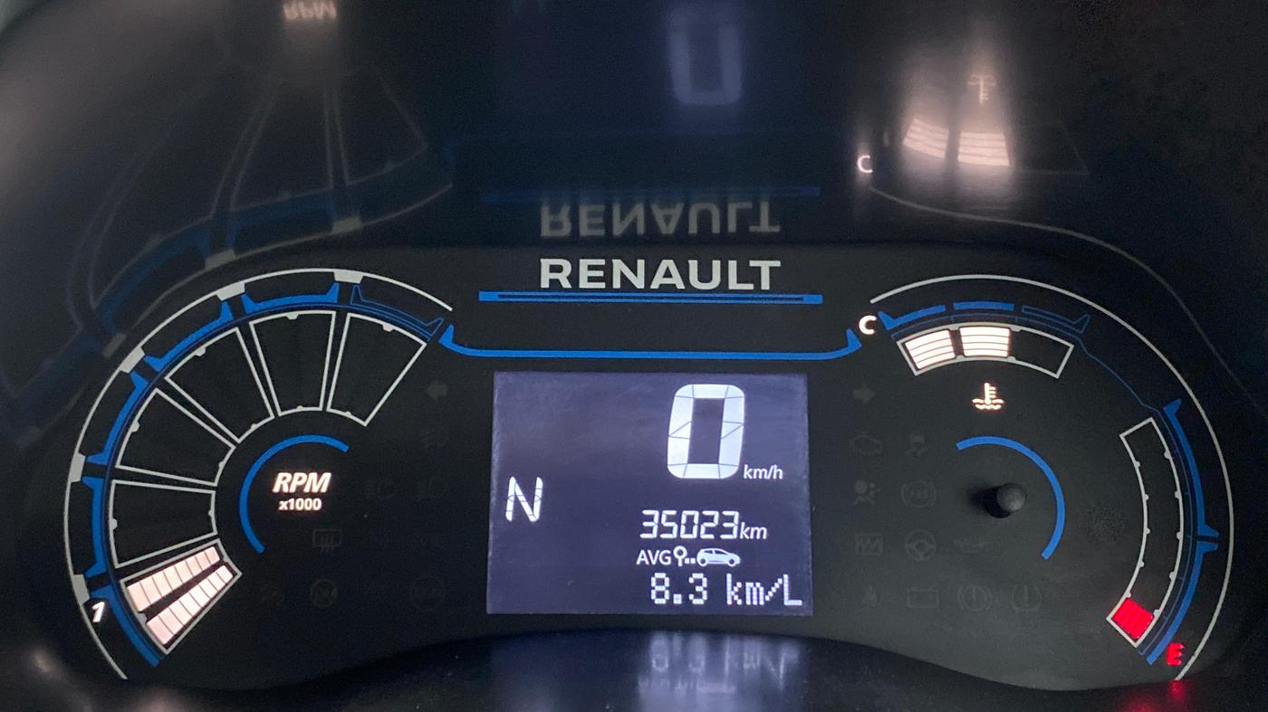 2021 Renault TRIBER RXZ AMT DUAL TONE, Petrol, Automatic, 35,023 km, Odometer Image