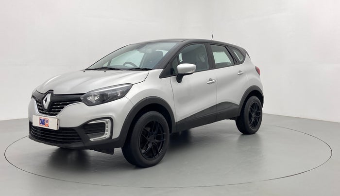 2018 Renault Captur RXE PETROL MT, Petrol, Manual, 26,678 km, Left Front Diagonal