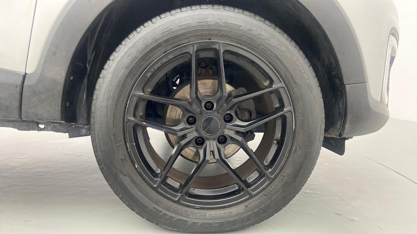2018 Renault Captur RXE PETROL MT, Petrol, Manual, 26,678 km, Right Front Wheel