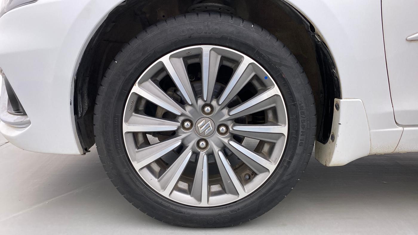 2019 Maruti Ciaz ALPHA 1.5 AT SHVS, Petrol, Automatic, 67,388 km, Left Front Wheel