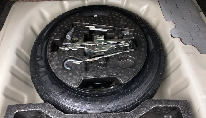 2019 Maruti Ciaz ALPHA 1.5 AT SHVS, Petrol, Automatic, 67,388 km, Spare Tyre