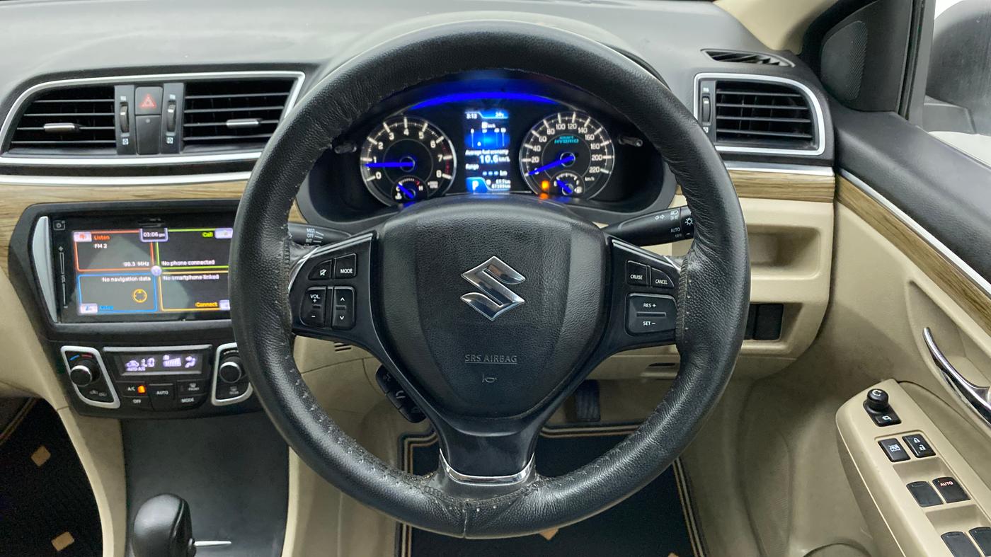 2019 Maruti Ciaz ALPHA 1.5 AT SHVS, Petrol, Automatic, 67,388 km, Steering Wheel Close Up