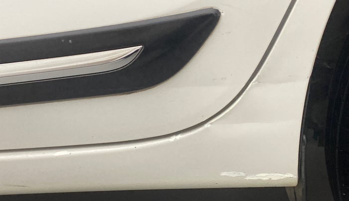 2019 Maruti Swift VXI AMT, Petrol, Automatic, 95,938 km, Left running board - Slightly dented