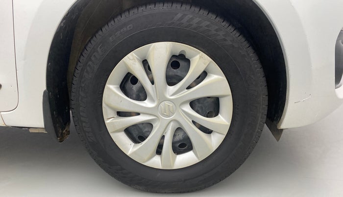 2019 Maruti Swift VXI AMT, Petrol, Automatic, 95,938 km, Right Front Wheel