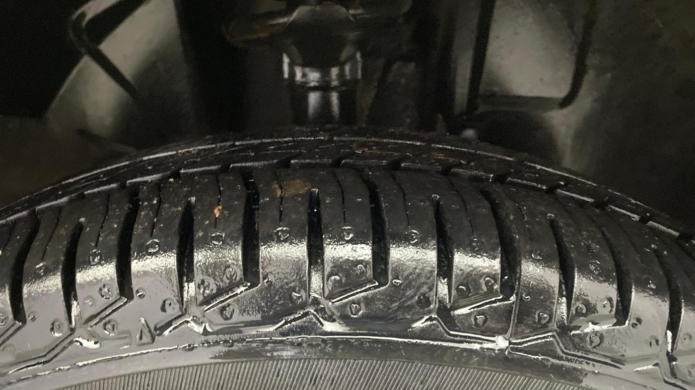 2018 Renault Kwid RXT 1.0 (O), Petrol, Manual, 61,957 km, Right Front Tyre Tread