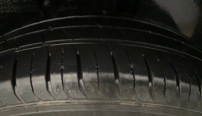 2022 Tata PUNCH ADVENTURE MT, Petrol, Manual, 35,641 km, Left Rear Tyre Tread