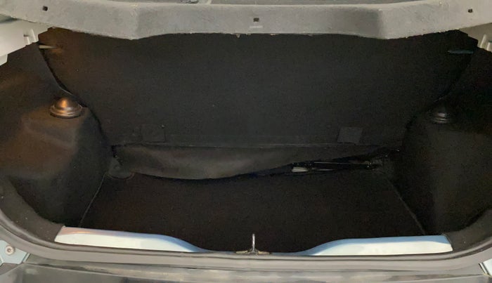 2022 Tata PUNCH ADVENTURE MT, Petrol, Manual, 35,641 km, Boot Inside
