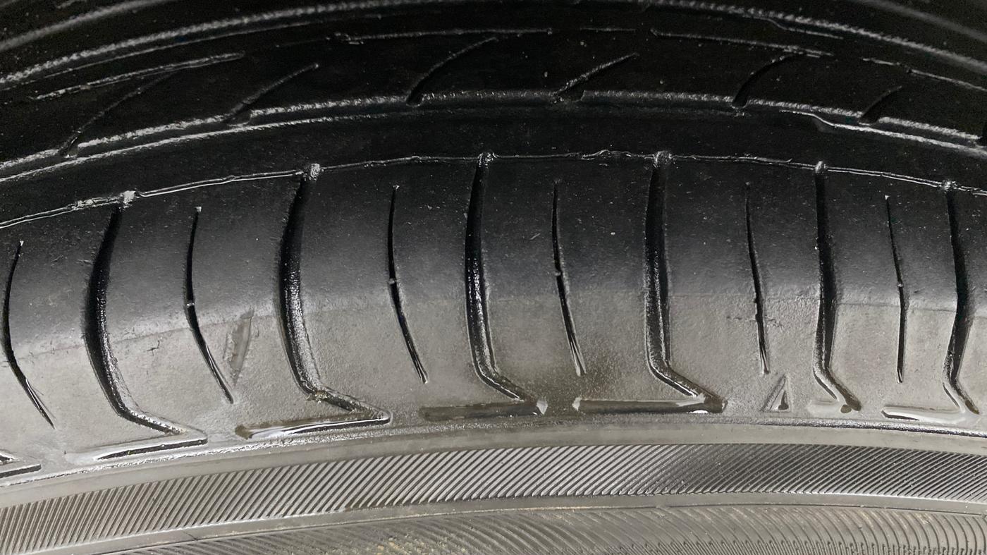 2021 Maruti Dzire VXI AMT, Petrol, Automatic, 1,07,760 km, Right Rear Tyre Tread