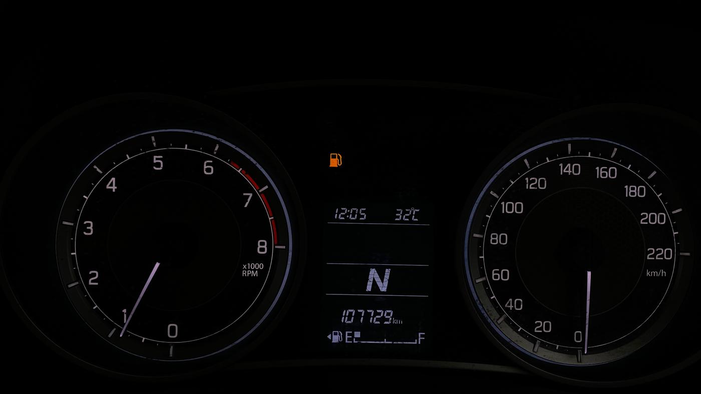 2021 Maruti Dzire VXI AMT, Petrol, Automatic, 1,07,760 km, Odometer Image
