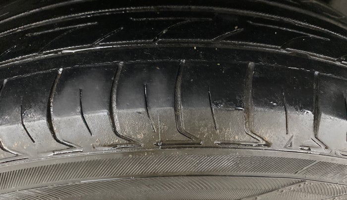 2021 Maruti Dzire VXI AMT, Petrol, Automatic, 1,07,760 km, Left Rear Tyre Tread