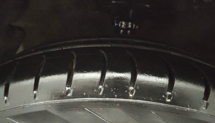 2014 Hyundai i20 MAGNA 1.2, Petrol, Manual, 77,067 km, Left Front Tyre Tread