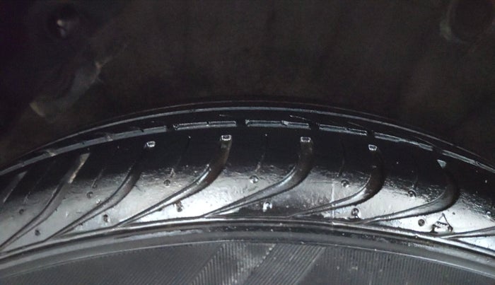 2014 Hyundai i20 MAGNA 1.2, Petrol, Manual, 77,067 km, Right Rear Tyre Tread