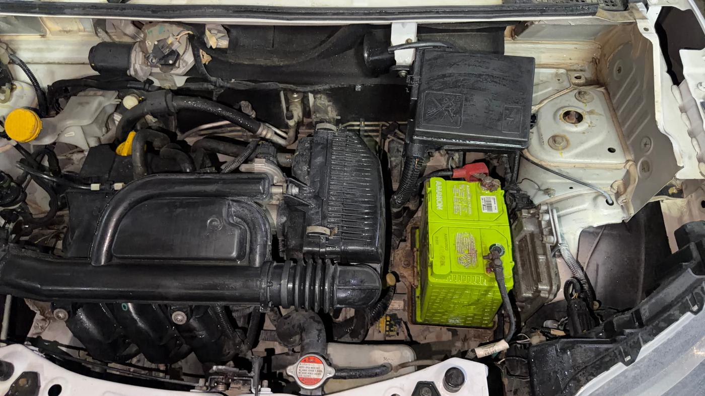 2019 Renault Kwid RXT 1.0 AMT (O), Petrol, Automatic, 66,150 km, Engine View - Left