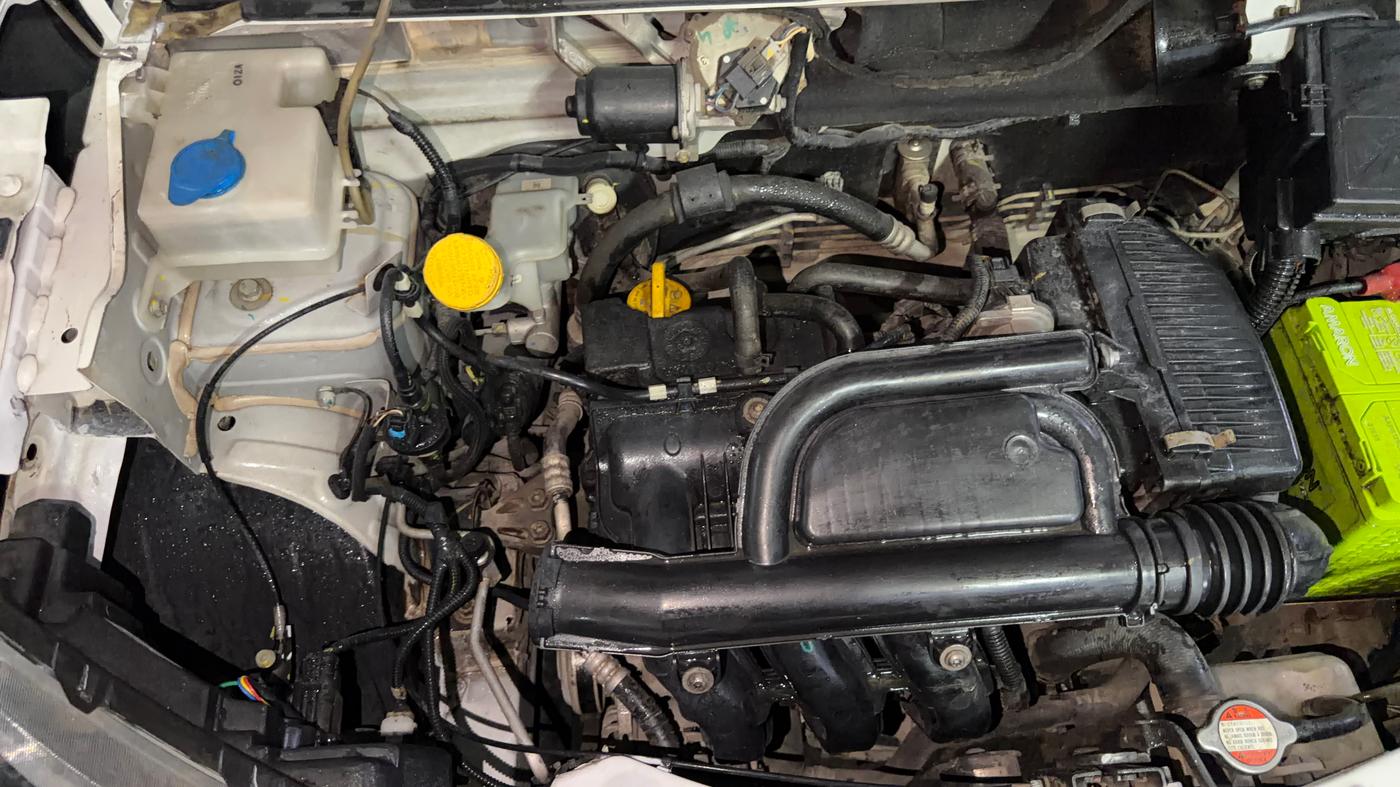 2019 Renault Kwid RXT 1.0 AMT (O), Petrol, Automatic, 66,150 km, Engine View - Right