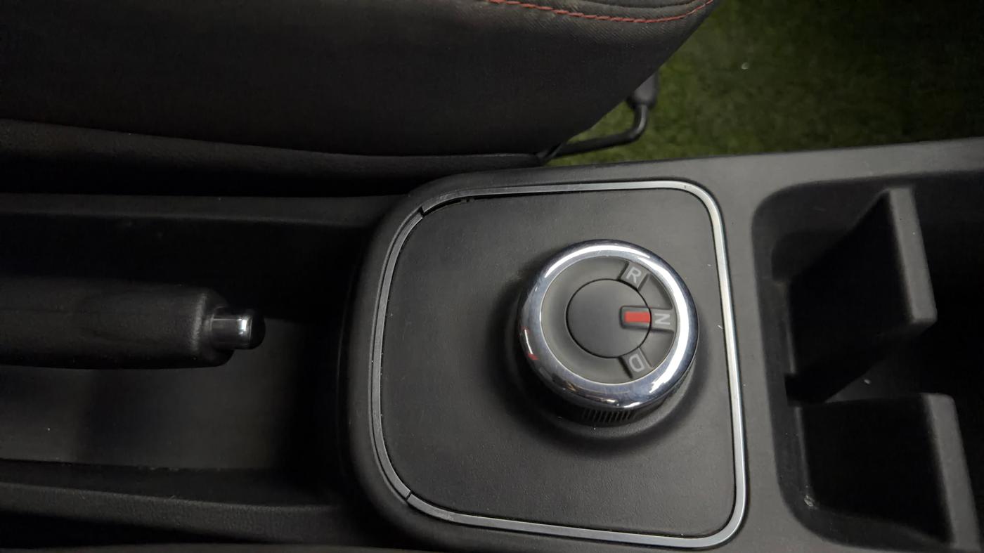 2019 Renault Kwid RXT 1.0 AMT (O), Petrol, Automatic, 66,150 km, Gear Lever
