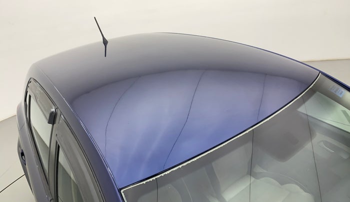 2014 Volkswagen Polo HIGHLINE1.2L, Petrol, Manual, 1,05,337 km, Roof