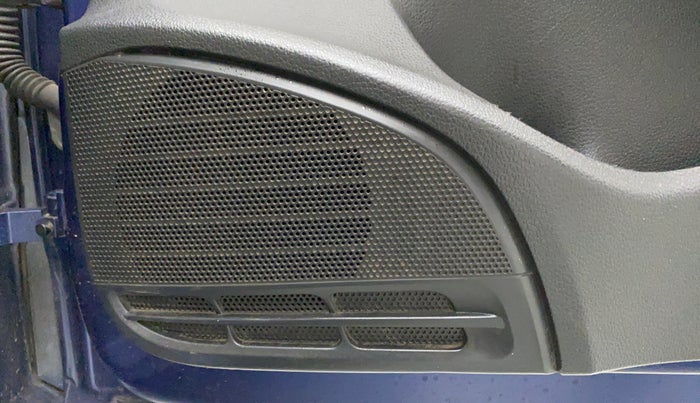 2014 Volkswagen Polo HIGHLINE1.2L, Petrol, Manual, 1,05,337 km, Speaker