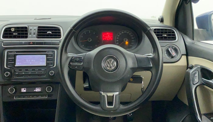 2014 Volkswagen Polo HIGHLINE1.2L, Petrol, Manual, 1,05,337 km, Steering Wheel Close Up