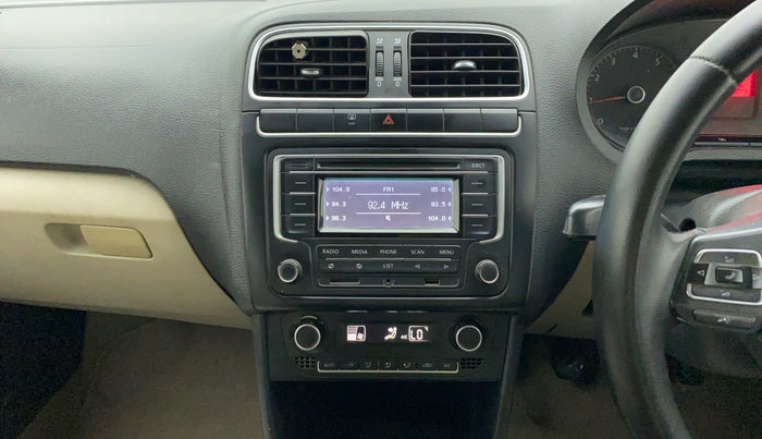 2014 Volkswagen Polo HIGHLINE1.2L, Petrol, Manual, 1,05,337 km, Air Conditioner