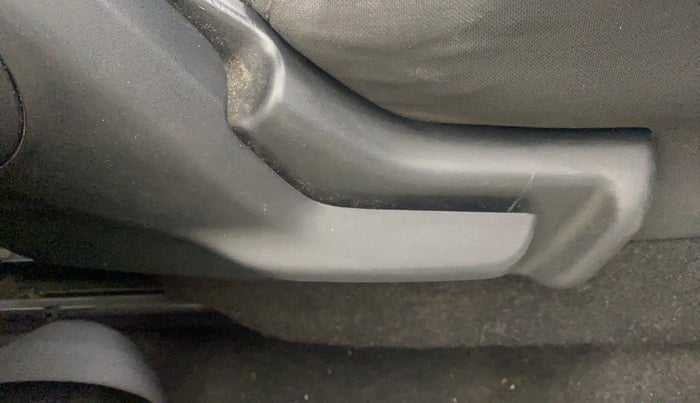 2018 Maruti IGNIS ZETA 1.2, CNG, Manual, 66,308 km, Driver Side Adjustment Panel