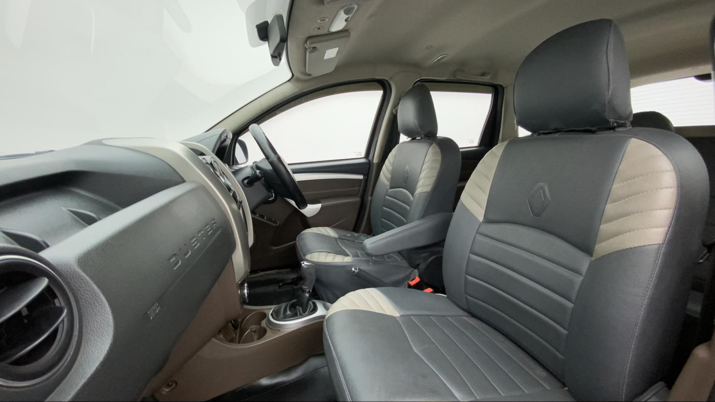 2016 Renault Duster 110 PS RXZ 4X2 AMT DIESEL, Diesel, Automatic, 70,764 km, Right Side Front Door Cabin