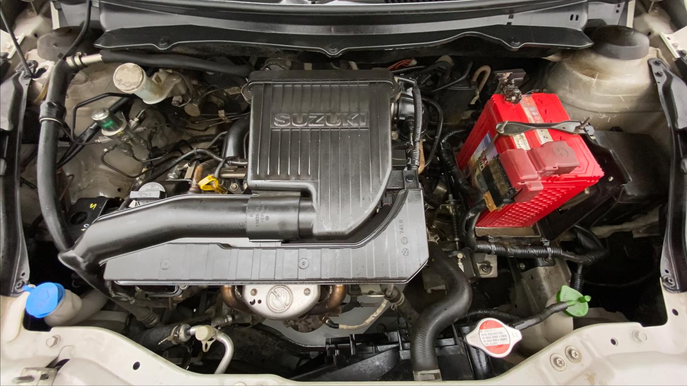 2015 Maruti Swift Dzire VXI, Petrol, Manual, 1,03,908 km, Open Bonet