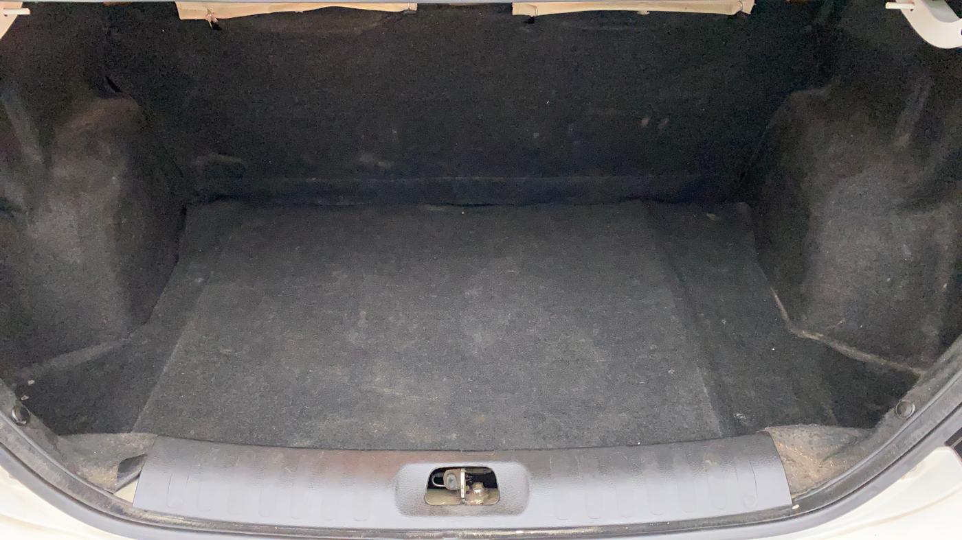 2015 Maruti Swift Dzire VXI, Petrol, Manual, 1,03,908 km, Boot Inside