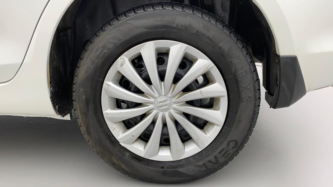 2015 Maruti Swift Dzire VXI, Petrol, Manual, 1,03,908 km, Left Rear Wheel